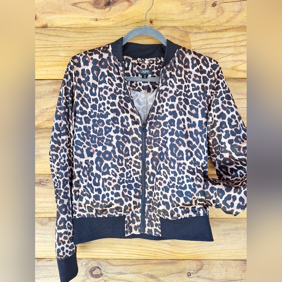 Cropped Cheetah Jacket - Picture 8 of 15